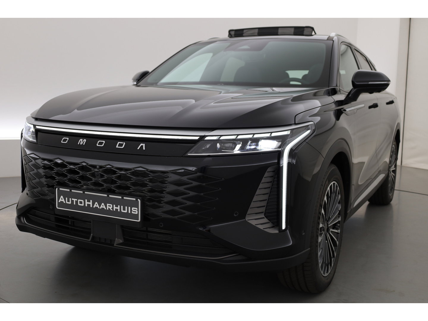 Omoda 9 1.5T-GDi SHS-P Premium 5p 538pk! | Pano | HUD | 360cam | Stoelventi. | Massage | Sony Audio | 1.500kg Trekgewicht | CarPlay