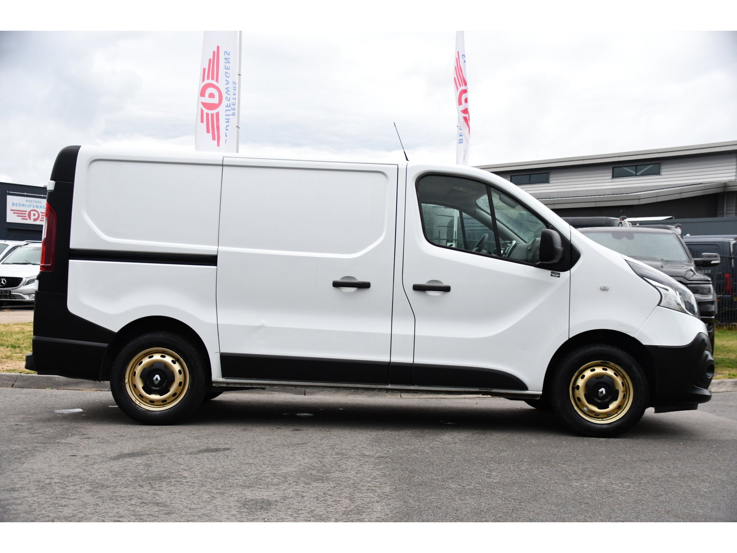Renault Trafic 1.6 dCi T29 L1H1 Edition Cruise, Sensoren, Airco, NAVI, Multimedia, 125pk, Trekhaak, Uniek!