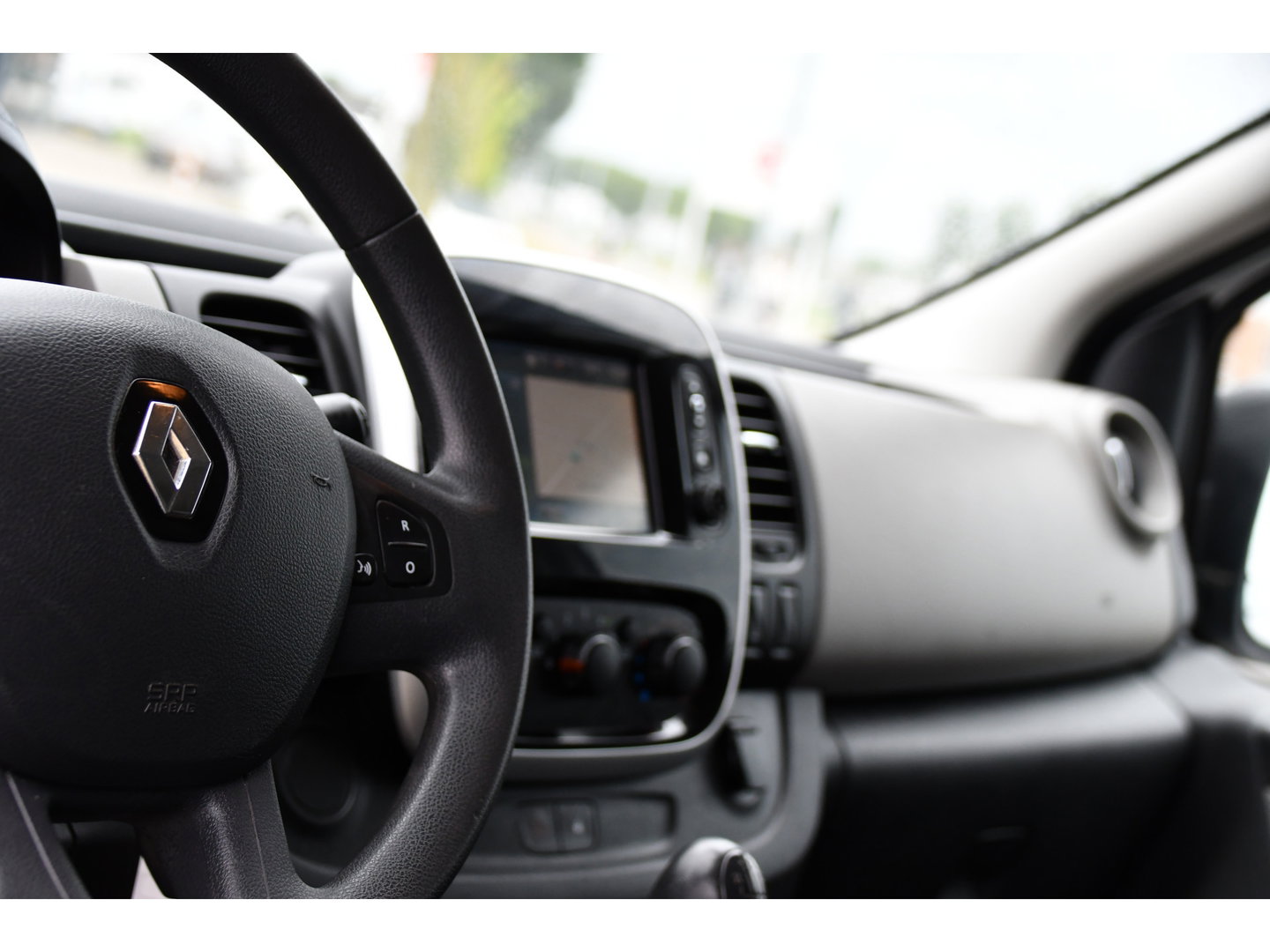 Renault Trafic 1.6 dCi T29 L1H1 Edition Cruise, Sensoren, Airco, NAVI, Multimedia, 125pk, Trekhaak, Uniek!