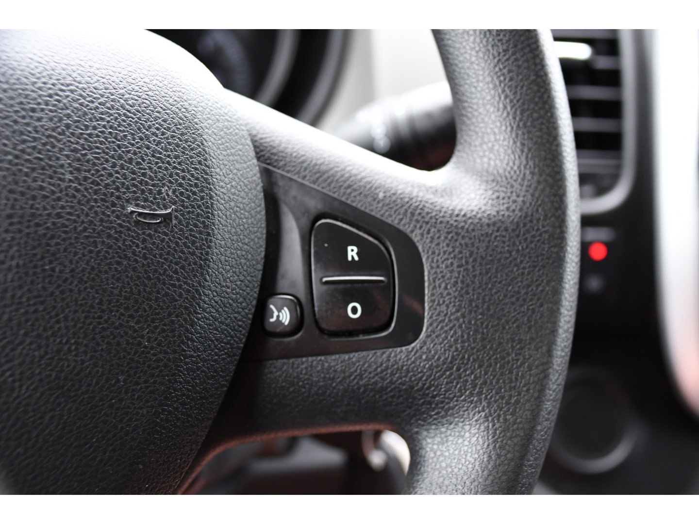Renault Trafic 1.6 dCi T29 L1H1 Edition Cruise, Sensoren, Airco, NAVI, Multimedia, 125pk, Trekhaak, Uniek!