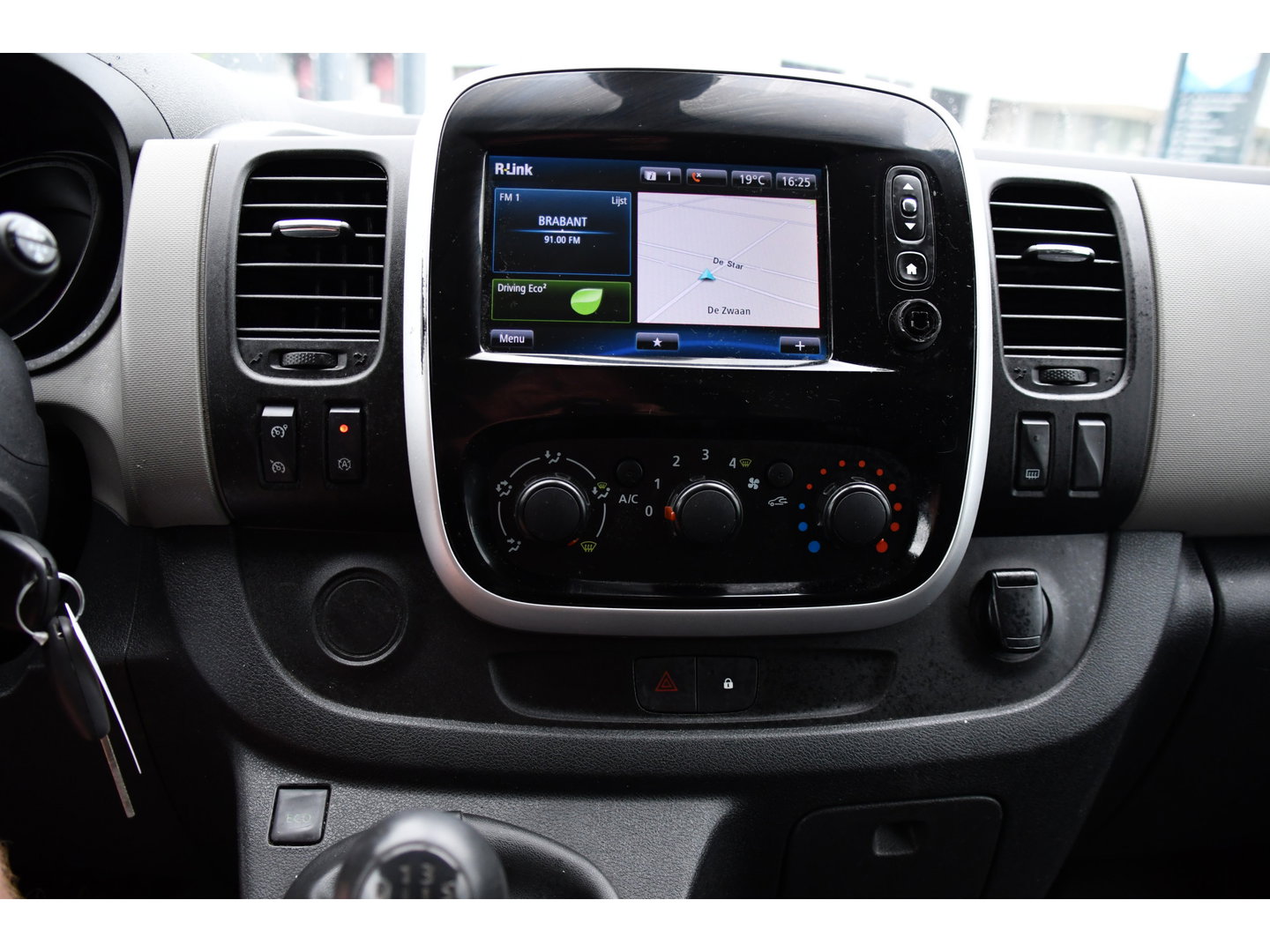 Renault Trafic 1.6 dCi T29 L1H1 Edition Cruise, Sensoren, Airco, NAVI, Multimedia, 125pk, Trekhaak, Uniek!