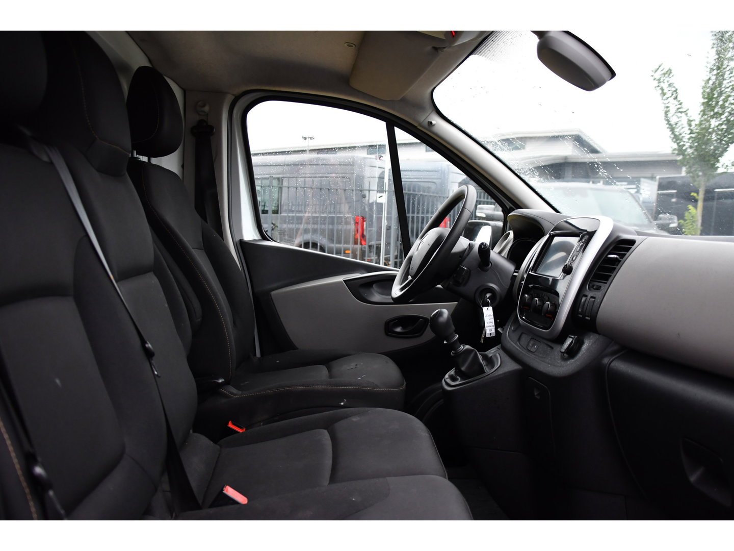 Renault Trafic 1.6 dCi T29 L1H1 Edition Cruise, Sensoren, Airco, NAVI, Multimedia, 125pk, Trekhaak, Uniek!