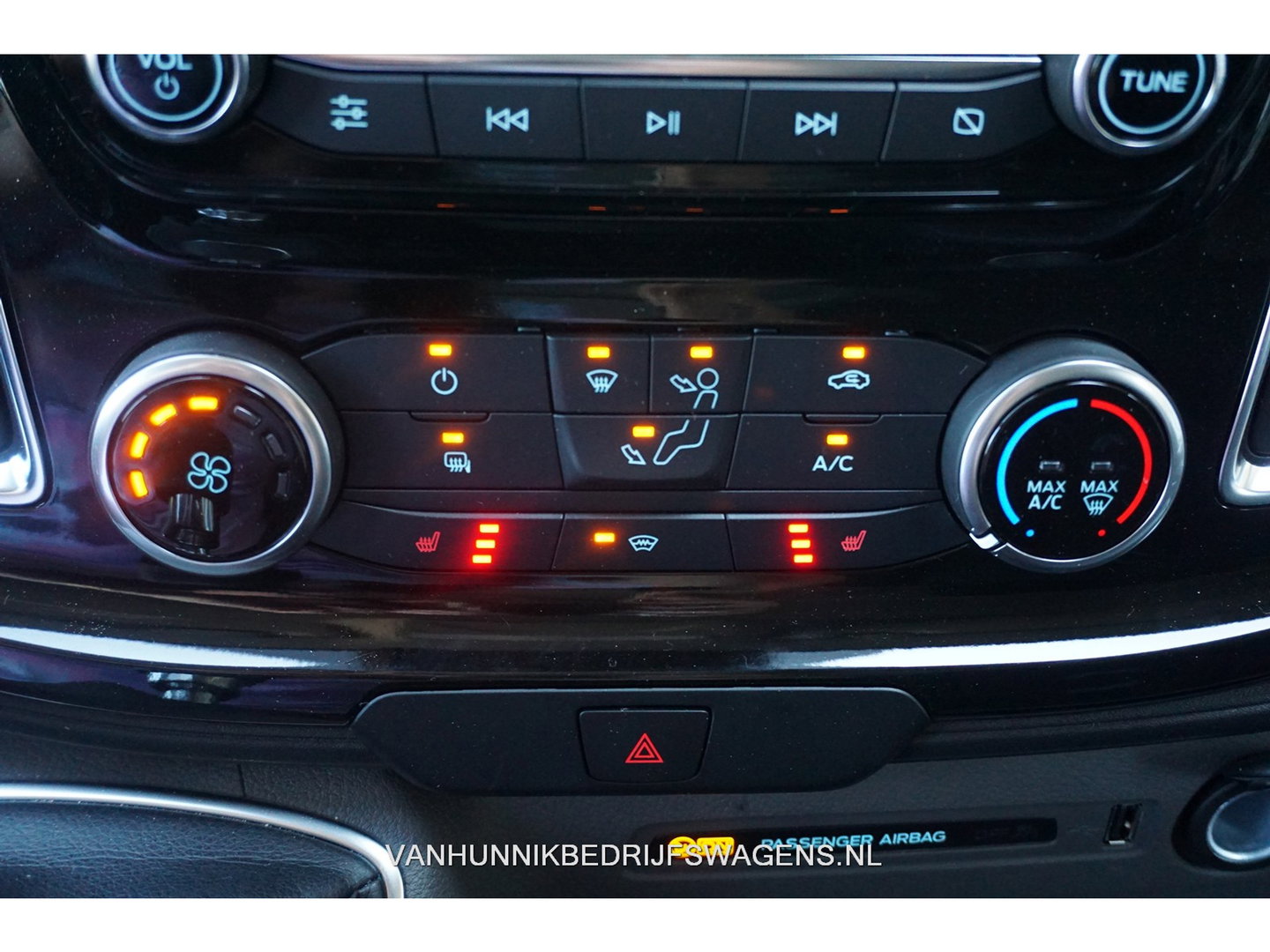 Ford Transit Custom 300S Active 130PK BPM VRIJ!! Airco, Cruise, Apple CP / Android Auto, 17" LM Velg!! NR. 397
