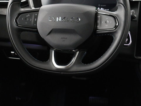 Lynk & Co 01 1.5 Plug In | SOH 92.1% | Panorama | Harman Kardon Plug In | SOH 92.1 % | Panoramadak | Infinity by Harman | 360 Camera | Adaptive cruise | Stoelverwarming | Carplay | Memory | Full LED | PHEV