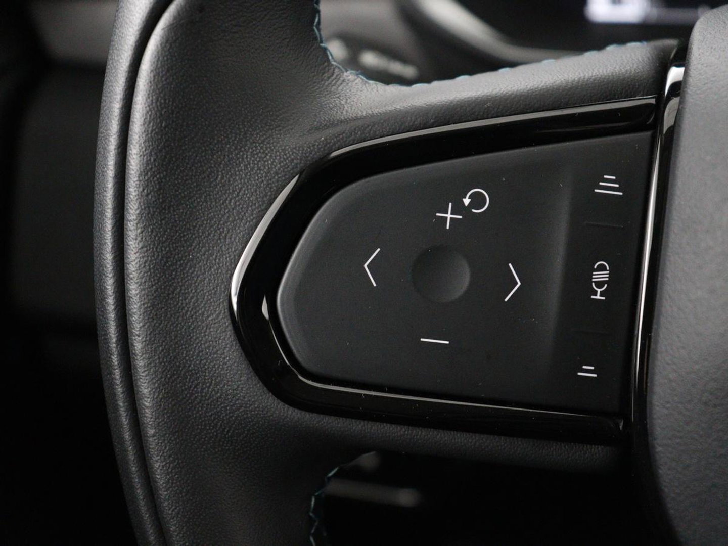 Lynk & Co 01 1.5 Plug In | SOH 92.1% | Panorama | Harman Kardon Plug In | SOH 92.1 % | Panoramadak | Infinity by Harman | 360 Camera | Adaptive cruise | Stoelverwarming | Carplay | Memory | Full LED | PHEV
