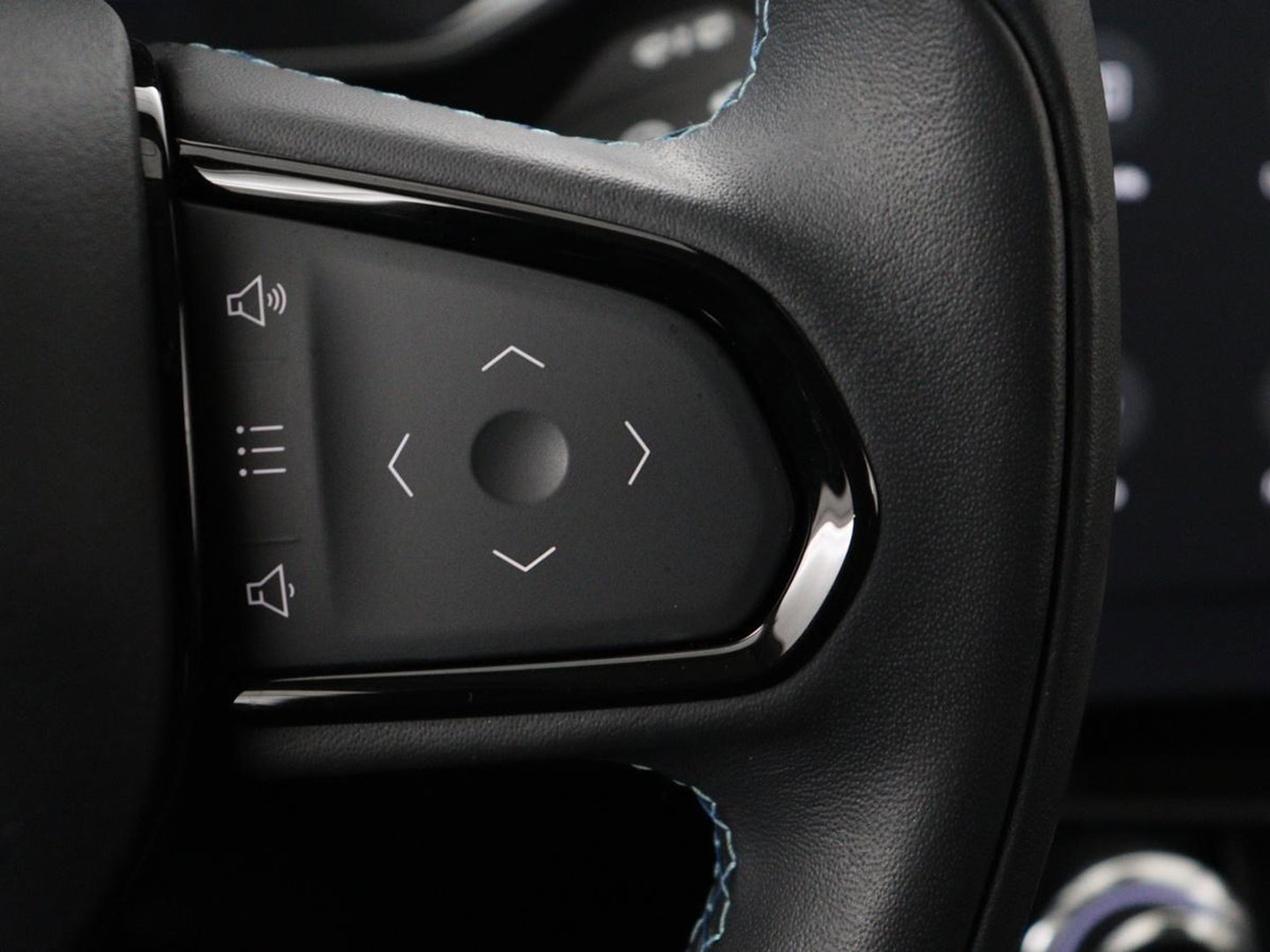 Lynk & Co 01 1.5 Plug In | SOH 92.1% | Panorama | Harman Kardon Plug In | SOH 92.1 % | Panoramadak | Infinity by Harman | 360 Camera | Adaptive cruise | Stoelverwarming | Carplay | Memory | Full LED | PHEV