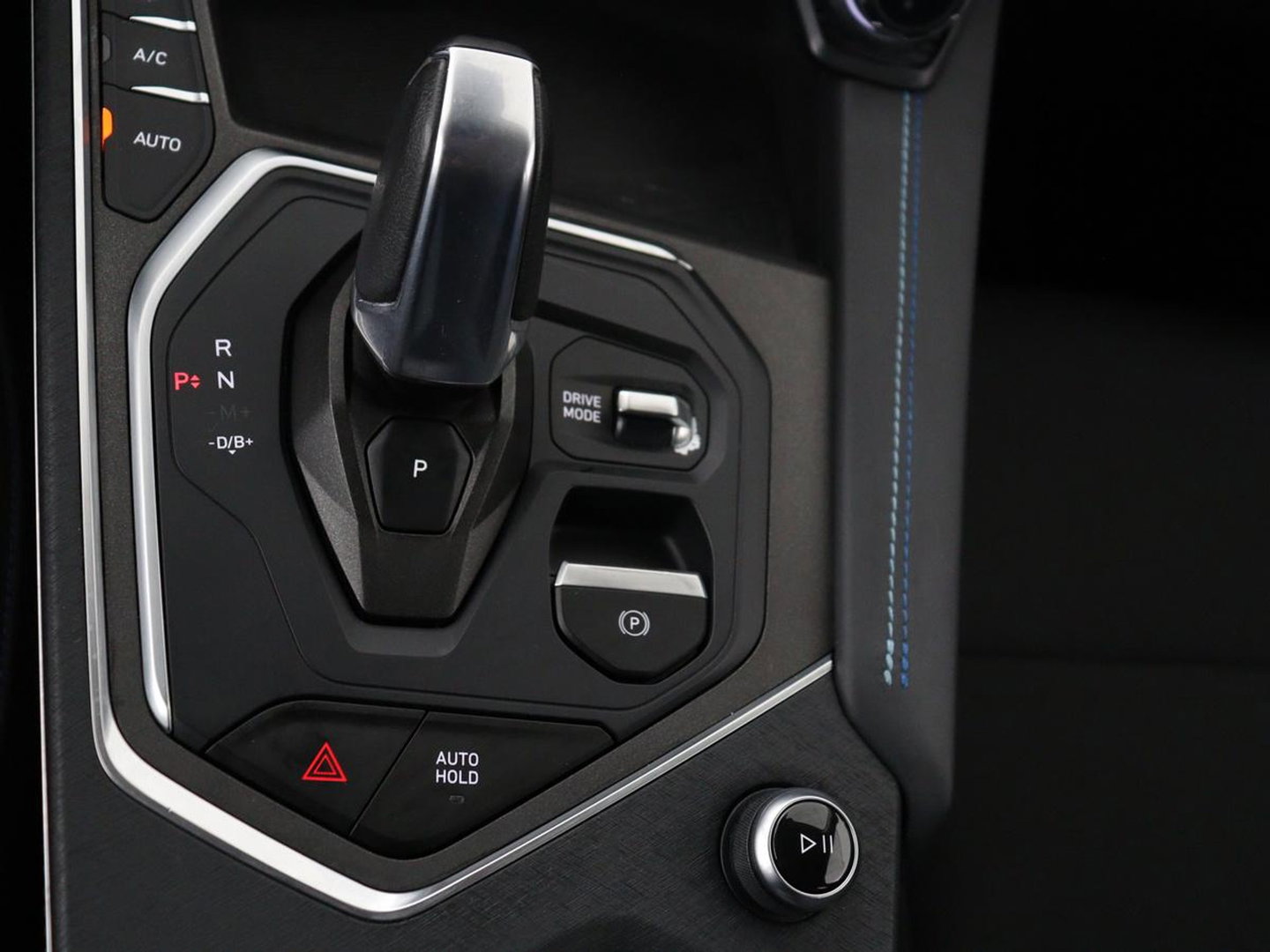 Lynk & Co 01 1.5 Plug In | SOH 92.1% | Panorama | Harman Kardon Plug In | SOH 92.1 % | Panoramadak | Infinity by Harman | 360 Camera | Adaptive cruise | Stoelverwarming | Carplay | Memory | Full LED | PHEV