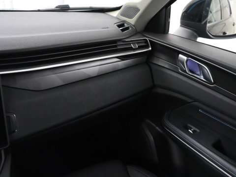 Lynk & Co 01 1.5 Plug In | SOH 92.1% | Panorama | Harman Kardon Plug In | SOH 92.1 % | Panoramadak | Infinity by Harman | 360 Camera | Adaptive cruise | Stoelverwarming | Carplay | Memory | Full LED | PHEV