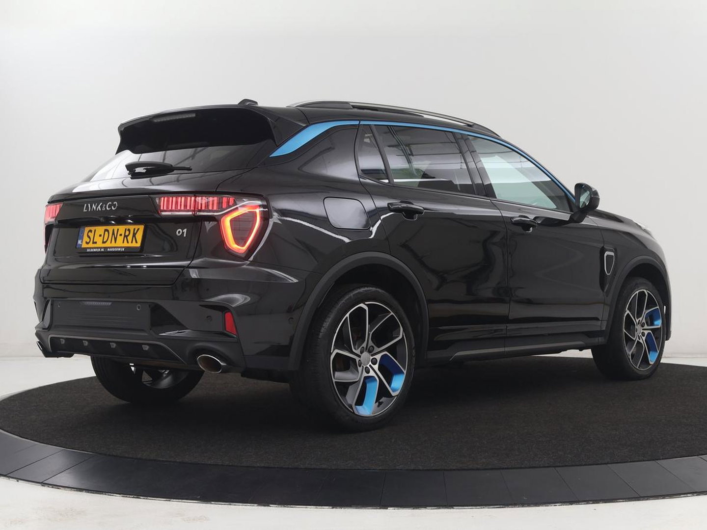 Lynk & Co 01 1.5 Plug In | SOH 92.1% | Panorama | Harman Kardon Plug In | SOH 92.1 % | Panoramadak | Infinity by Harman | 360 Camera | Adaptive cruise | Stoelverwarming | Carplay | Memory | Full LED | PHEV