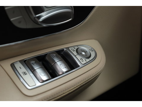 Mercedes-Benz V-Klasse 300d Extra Lang Avantgarde Edition 6pers. | 2x Elek. Schuifdeur | 360cam | Stoelventi. | Memory | Afn. Trekhaak | Burmester