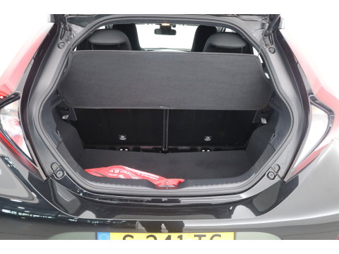 Toyota Aygo X 1.0 VVT-i MT Envy Rijklaar | Bi-Tone | JBL | Camera | Apple CarPlay | Navi | 18'' | Clima | LED
