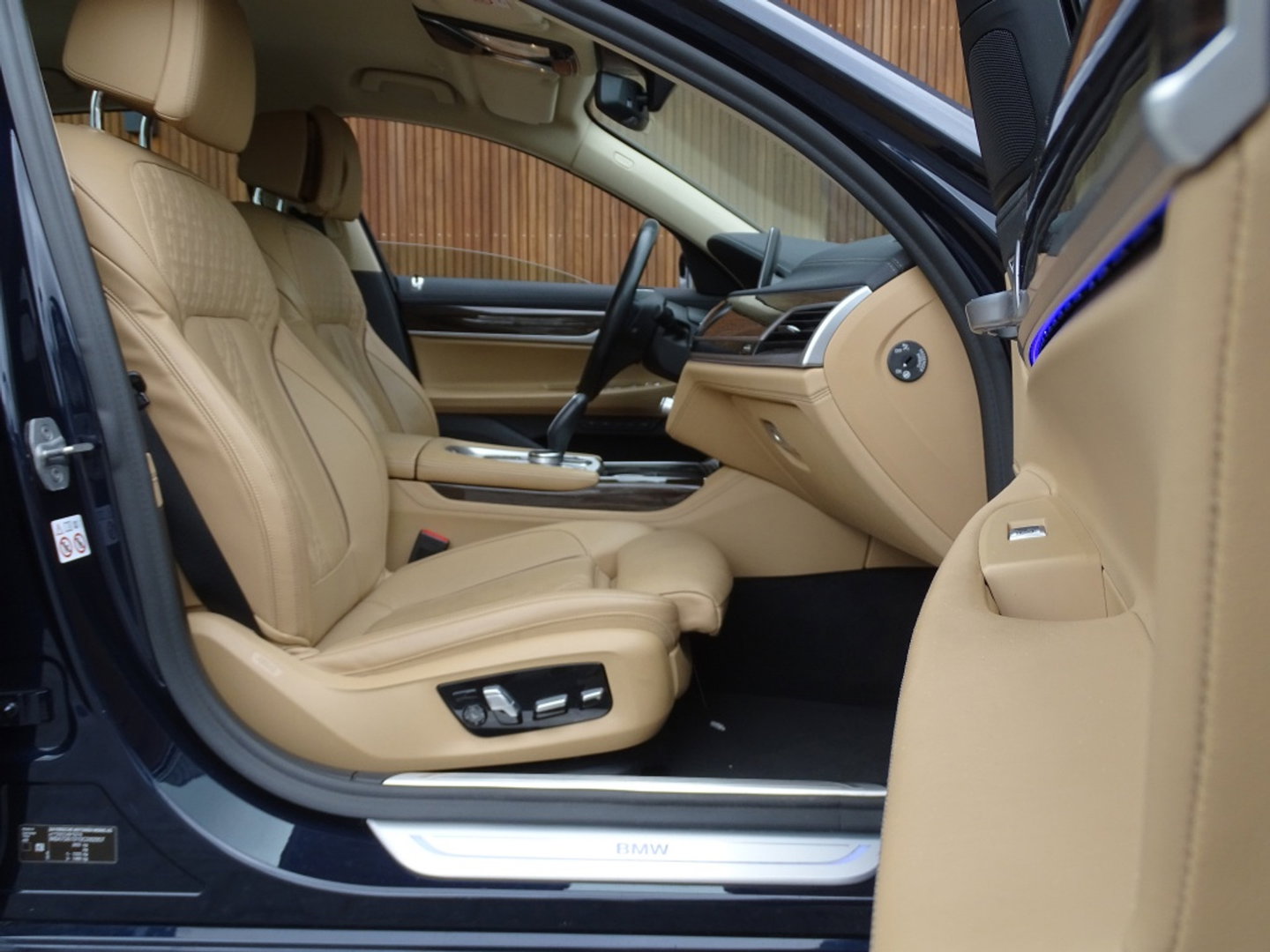 BMW 7 Serie 745e 394PK / M-Individual / ACC / Softclose / Laser / 360°