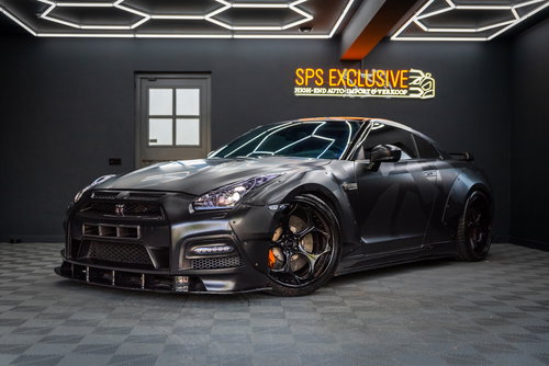 Nissan GT-R