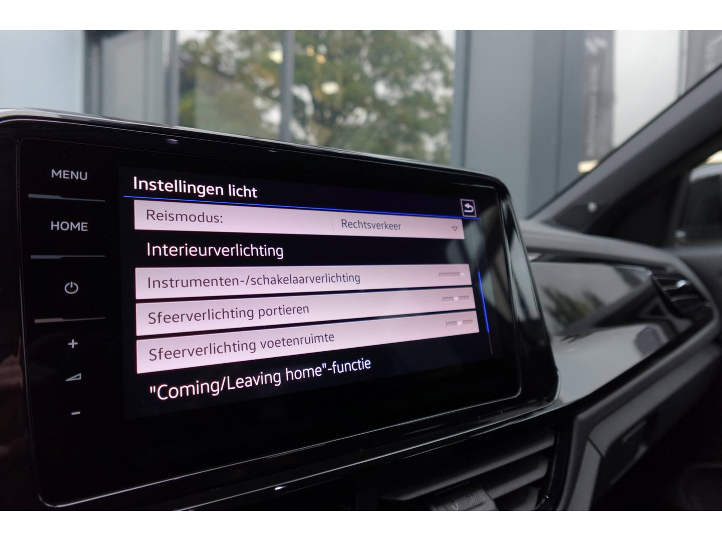 Volkswagen T-Roc 2.0 TSI 4Motion R PANO AKRA CAM VOL