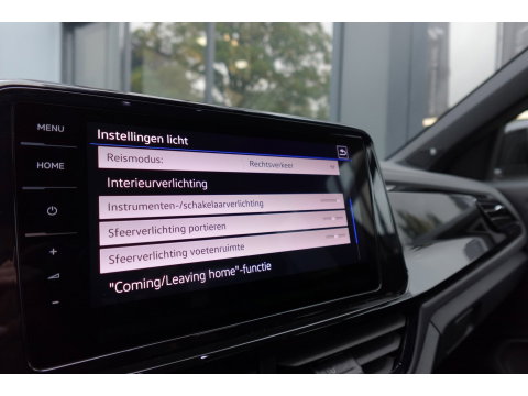 Volkswagen T-Roc 2.0 TSI 4Motion R PANO AKRA CAM VOL