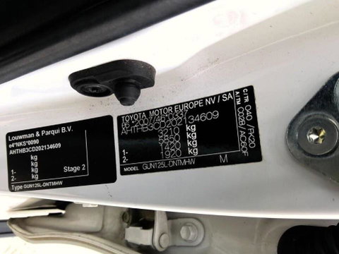 Toyota Hilux 2.4 D-4D AUTOMAAT 4WD 4x4 Double Cab