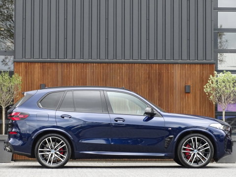 BMW X5 50e 490PK X-Drive M-Sport PRO / Individual / M-stoel / Carbon / Harman Kardon