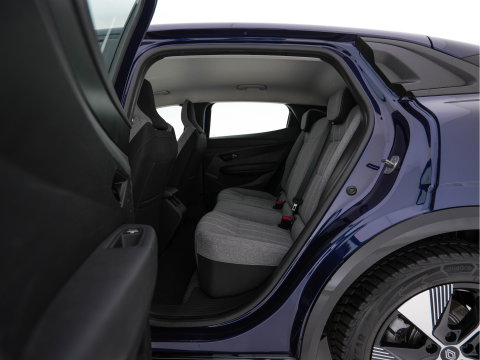 Renault Mégane E-Tech EV60 Optimum Charge Evolution [3-Fase-22kW] {SoH-91%} (INCL-BTW) Aut. *HEATPUMP | FULL-LED | CAMERA | LANE-ASSIST | KEYLESS | NAVI-FULLMAP | CARPLAY | COMFORTSEATS | DIGI-COCKPIT | ECC | PDC | 18"ALU*