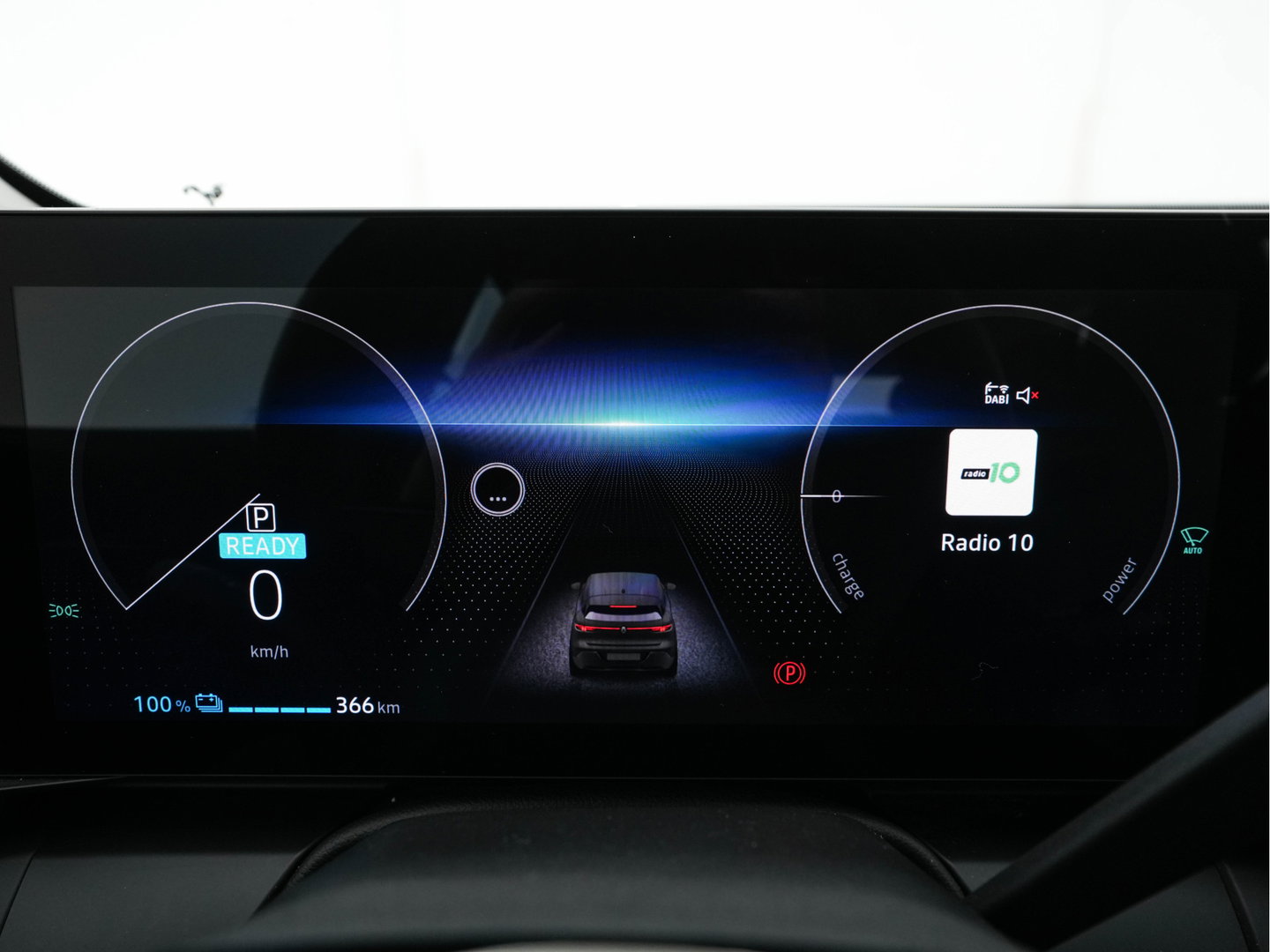 Renault Mégane E-Tech EV60 Optimum Charge Evolution [3-Fase-22kW] {SoH-91%} (INCL-BTW) Aut. *HEATPUMP | FULL-LED | CAMERA | LANE-ASSIST | KEYLESS | NAVI-FULLMAP | CARPLAY | COMFORTSEATS | DIGI-COCKPIT | ECC | PDC | 18"ALU*