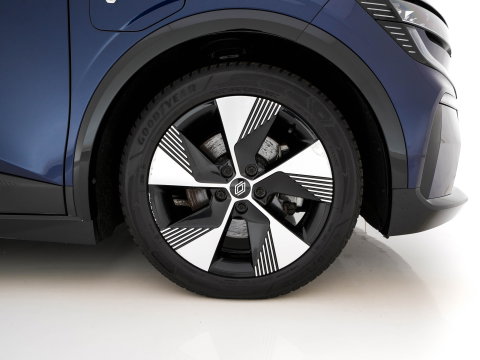 Renault Mégane E-Tech EV60 Optimum Charge Evolution [3-Fase-22kW] {SoH-91%} (INCL-BTW) Aut. *HEATPUMP | FULL-LED | CAMERA | LANE-ASSIST | KEYLESS | NAVI-FULLMAP | CARPLAY | COMFORTSEATS | DIGI-COCKPIT | ECC | PDC | 18"ALU*