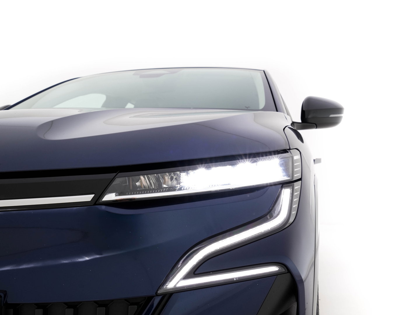 Renault Mégane E-Tech EV60 Optimum Charge Evolution [3-Fase-22kW] {SoH-91%} (INCL-BTW) Aut. *HEATPUMP | FULL-LED | CAMERA | LANE-ASSIST | KEYLESS | NAVI-FULLMAP | CARPLAY | COMFORTSEATS | DIGI-COCKPIT | ECC | PDC | 18"ALU*