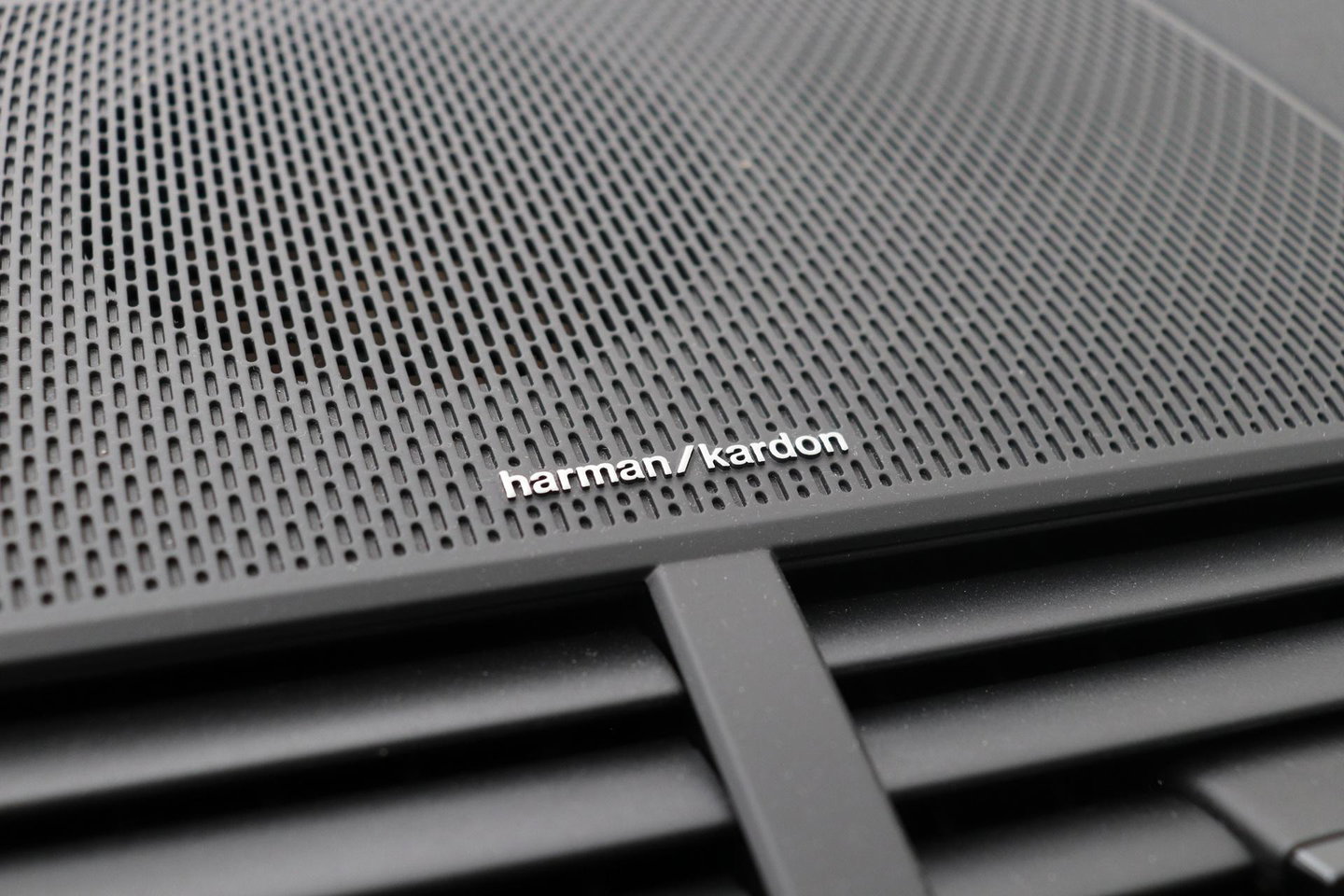 Polestar 2 Long Range Single Motor 78 kWh | Plus | Pilot | Panoramadak | Harman/Kardon | 360° Camera | Warmtepomp | BLIS | Stoel+Stuurverwarming | 20 Inch