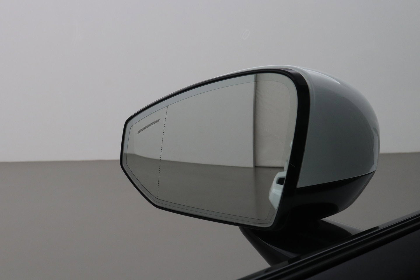 Polestar 2 Long Range Single Motor 78 kWh | Plus | Pilot | Panoramadak | Harman/Kardon | 360° Camera | Warmtepomp | BLIS | Stoel+Stuurverwarming | 20 Inch
