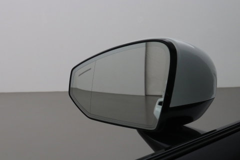 Polestar 2 Long Range Single Motor 78 kWh | Plus | Pilot | Panoramadak | Harman/Kardon | 360° Camera | Warmtepomp | BLIS | Stoel+Stuurverwarming | 20 Inch