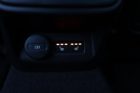 Polestar 2 Long Range Single Motor 78 kWh | Plus | Pilot | Panoramadak | Harman/Kardon | 360° Camera | Warmtepomp | BLIS | Stoel+Stuurverwarming | 20 Inch