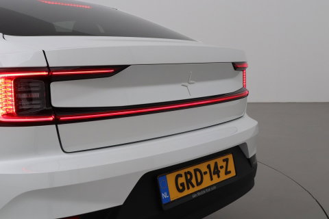 Polestar 2 Long Range Single Motor 78 kWh | Plus | Pilot | Panoramadak | Harman/Kardon | 360° Camera | Warmtepomp | BLIS | Stoel+Stuurverwarming | 20 Inch
