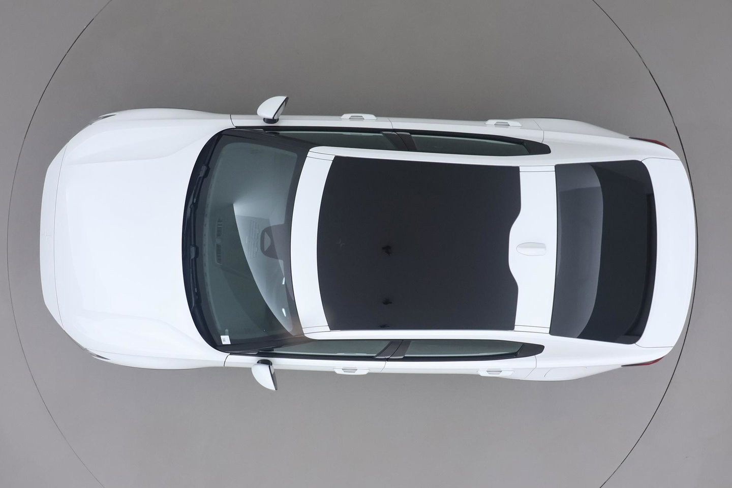 Polestar 2 Long Range Single Motor 78 kWh | Plus | Pilot | Panoramadak | Harman/Kardon | 360° Camera | Warmtepomp | BLIS | Stoel+Stuurverwarming | 20 Inch