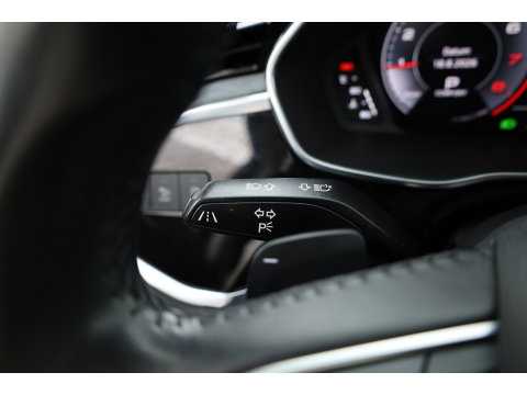 Audi Q3 35 TFSI S Line | Rijklaar! |  Dig. Cockpit | Trekhaak | Cruise Contr. | 360cam | Stoelverw.
