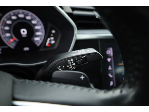 Audi Q3 35 TFSI S Line | Rijklaar! |  Dig. Cockpit | Trekhaak | Cruise Contr. | 360cam | Stoelverw.