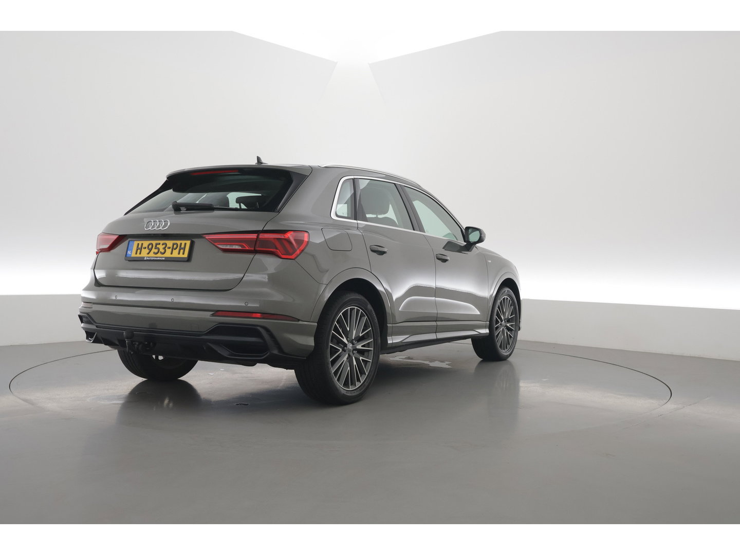 Audi Q3 35 TFSI S Line | Rijklaar! |  Dig. Cockpit | Trekhaak | Cruise Contr. | 360cam | Stoelverw.