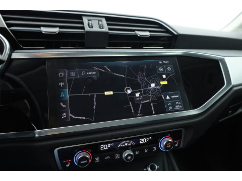 Audi Q3 35 TFSI S Line | Rijklaar! |  Dig. Cockpit | Trekhaak | Cruise Contr. | 360cam | Stoelverw.