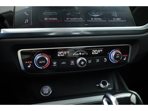Audi Q3 35 TFSI S Line | Rijklaar! |  Dig. Cockpit | Trekhaak | Cruise Contr. | 360cam | Stoelverw.
