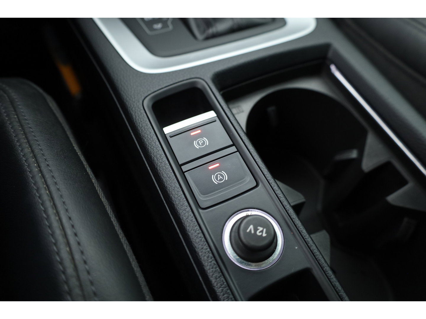Audi Q3 35 TFSI S Line | Rijklaar! |  Dig. Cockpit | Trekhaak | Cruise Contr. | 360cam | Stoelverw.