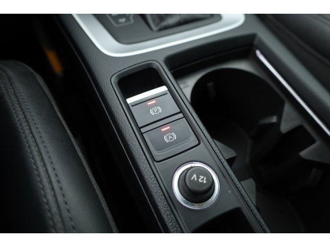 Audi Q3 35 TFSI S Line | Rijklaar! |  Dig. Cockpit | Trekhaak | Cruise Contr. | 360cam | Stoelverw.