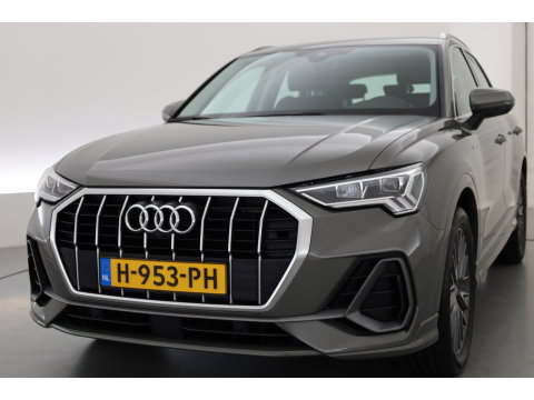Audi Q3 35 TFSI S Line | Rijklaar! |  Dig. Cockpit | Trekhaak | Cruise Contr. | 360cam | Stoelverw.