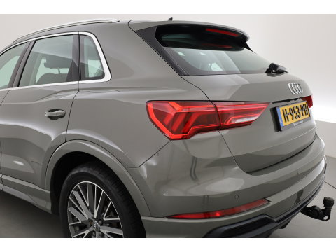 Audi Q3 35 TFSI S Line | Rijklaar! |  Dig. Cockpit | Trekhaak | Cruise Contr. | 360cam | Stoelverw.