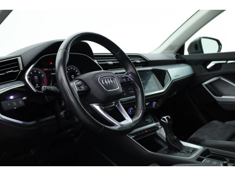 Audi Q3 35 TFSI S Line | Rijklaar! |  Dig. Cockpit | Trekhaak | Cruise Contr. | 360cam | Stoelverw.