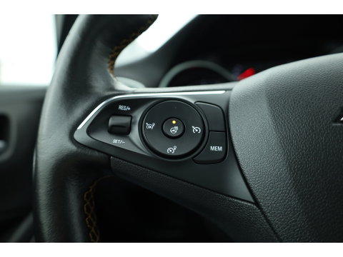 Opel Crossland X 1.2 Turbo Ultimate | Rijklaar! | Pano | Cruise Contr. | Camera | Leder | Stoel- stuurverw. | Apple CarPlay & Android Auto