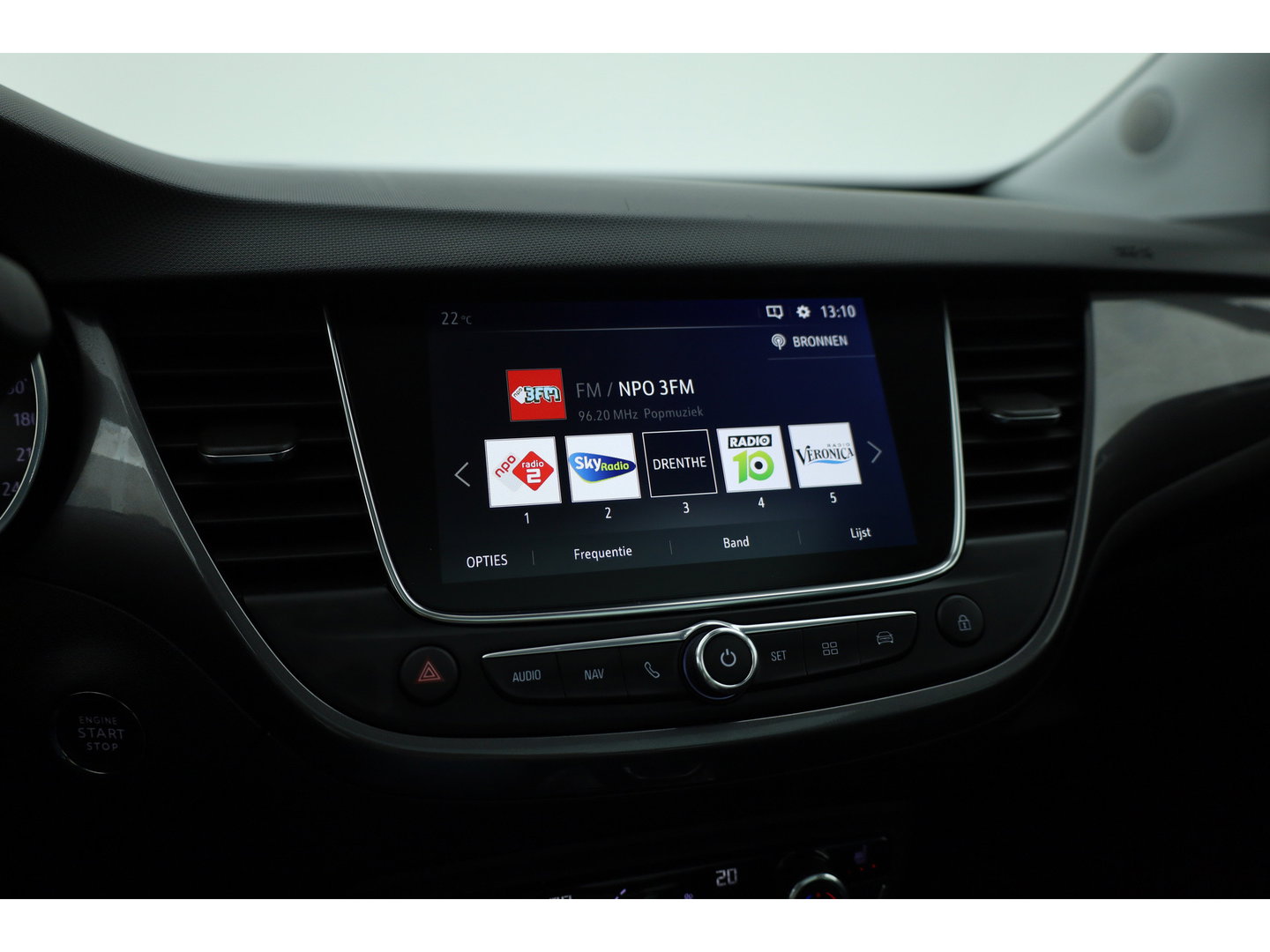 Opel Crossland X 1.2 Turbo Ultimate | Rijklaar! | Pano | Cruise Contr. | Camera | Leder | Stoel- stuurverw. | Apple CarPlay & Android Auto