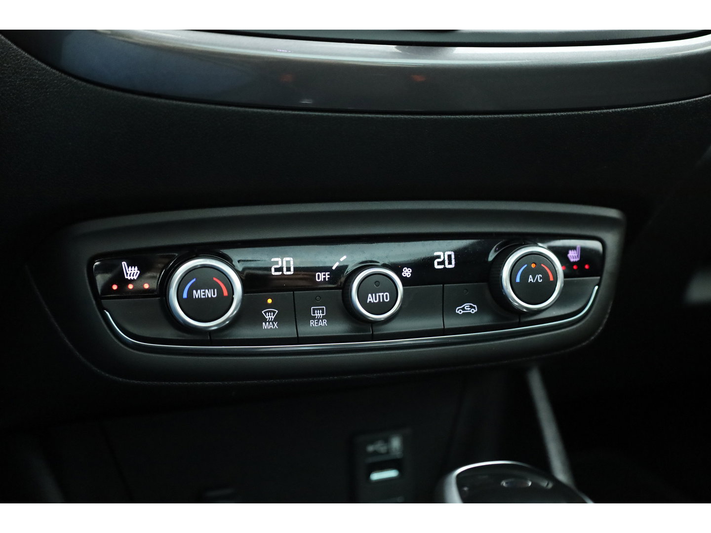 Opel Crossland X 1.2 Turbo Ultimate | Rijklaar! | Pano | Cruise Contr. | Camera | Leder | Stoel- stuurverw. | Apple CarPlay & Android Auto