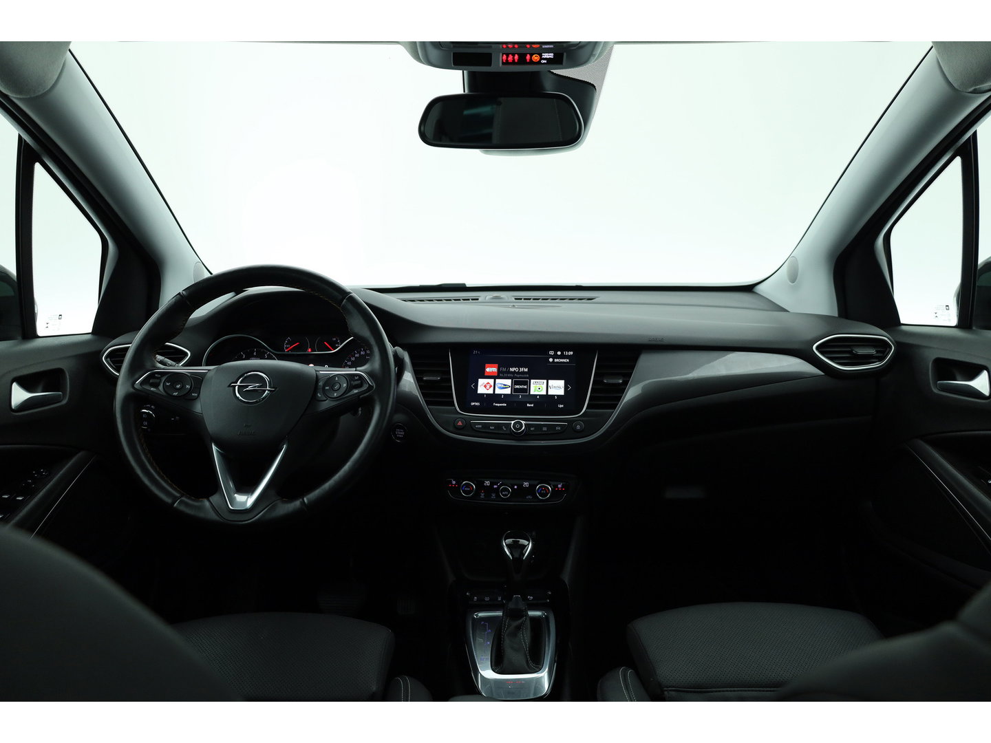 Opel Crossland X 1.2 Turbo Ultimate | Rijklaar! | Pano | Cruise Contr. | Camera | Leder | Stoel- stuurverw. | Apple CarPlay & Android Auto
