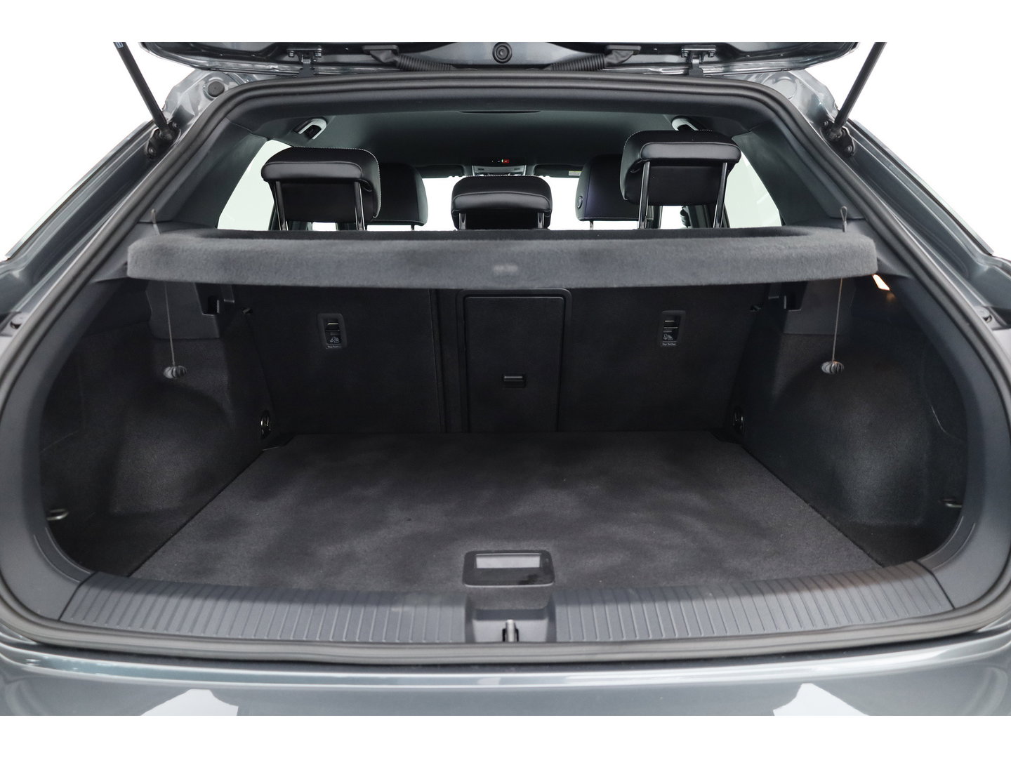 Volkswagen T-Roc 1.5 TSI Goal DSG | Afn. Trekhaak | Camera | Digi. Cockpit | Adapt. Cruise | Dodehoek. | NAV + CarPlay