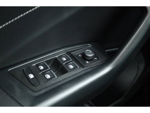 Volkswagen T-Roc 1.5 TSI Goal DSG | Afn. Trekhaak | Camera | Digi. Cockpit | Adapt. Cruise | Dodehoek. | NAV + CarPlay