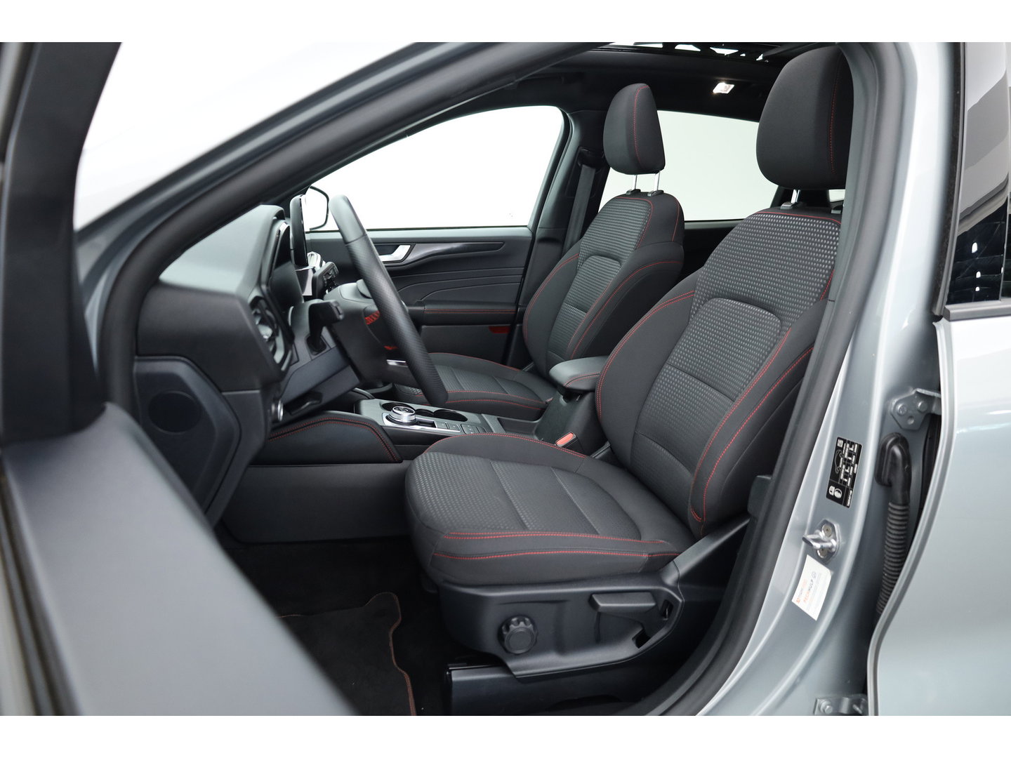 Ford Kuga 2.5 PHEV ST-Line X | Keyless | CarPlay | Camera | Panoramadak | Stoelverw. | Trekhaak | PDC V+A | DAB |