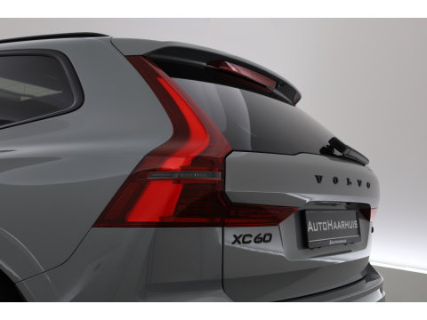 Volvo XC60 2.0 T8 Plug-in hybrid AWD Plus Black Edition | Pano | HUD | 360cam | H&K Audio | Elek. Trekhaak | Memory seats | Vapour Grey