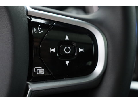 Volvo V60 2.0 B4 Ultra Dark | Pano | HUD | 360cam | Memory | Google info. | Pilot Assist | Stoel- Stuurverw. | H&K Audio